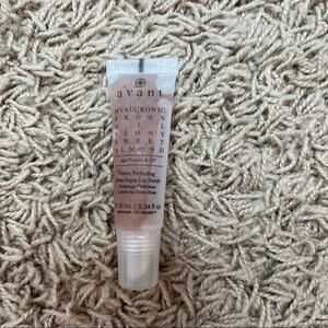 NEW! Avant Skincare Velvet Perfecting Rose Sugar Lip Scrub